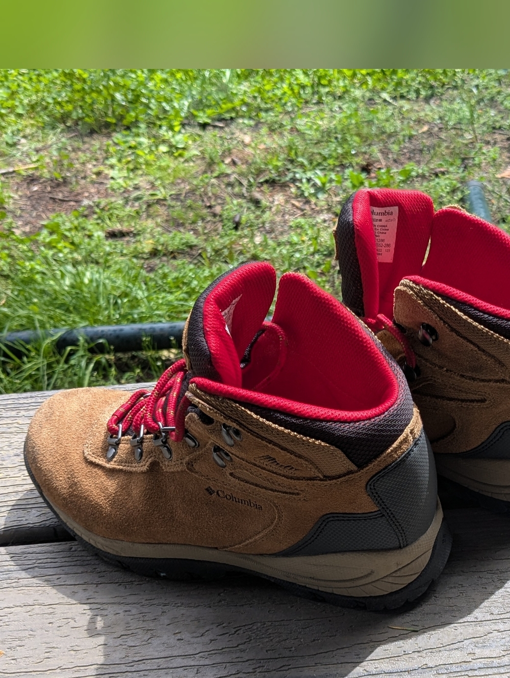 Columbia Hiking Boots - Picture 3 of 4